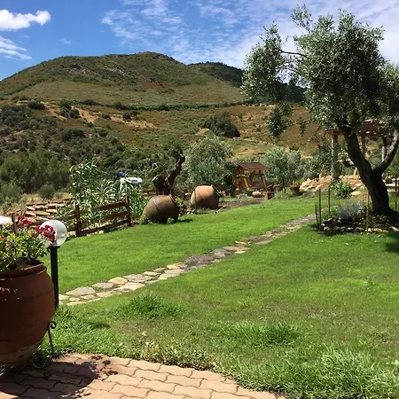 B&B Il Giardino Di Daniela 산테오도로