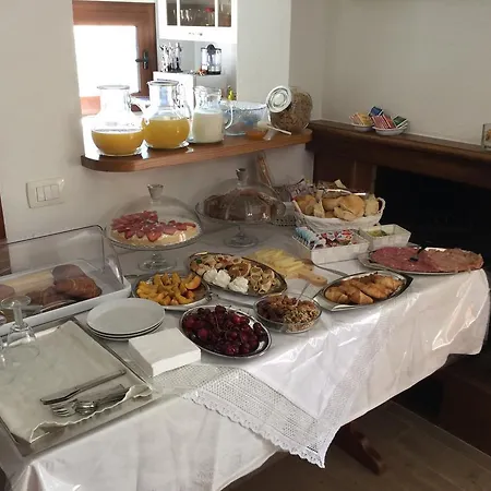 Alojamento de Acomodação e Pequeno-almoço Il Giardino Di Daniela